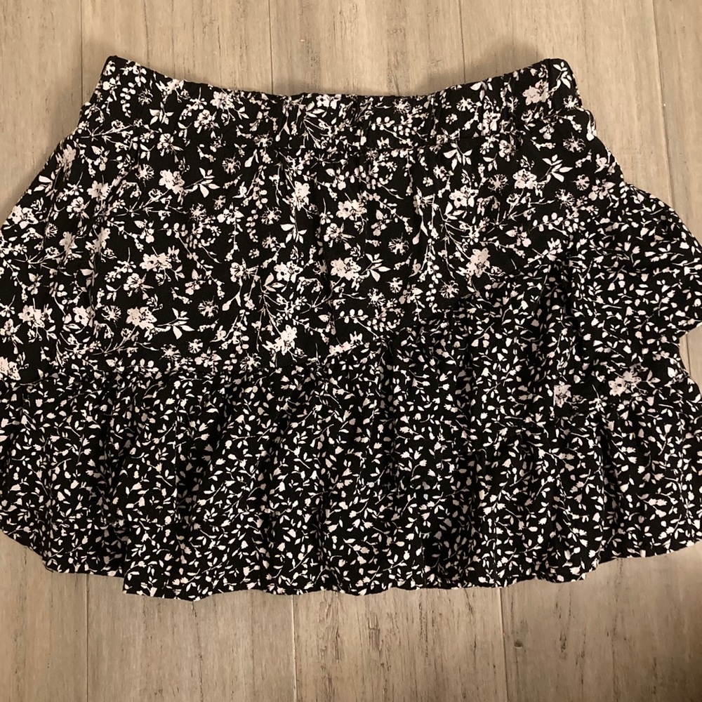 At and class skirt size 10/12 flower print